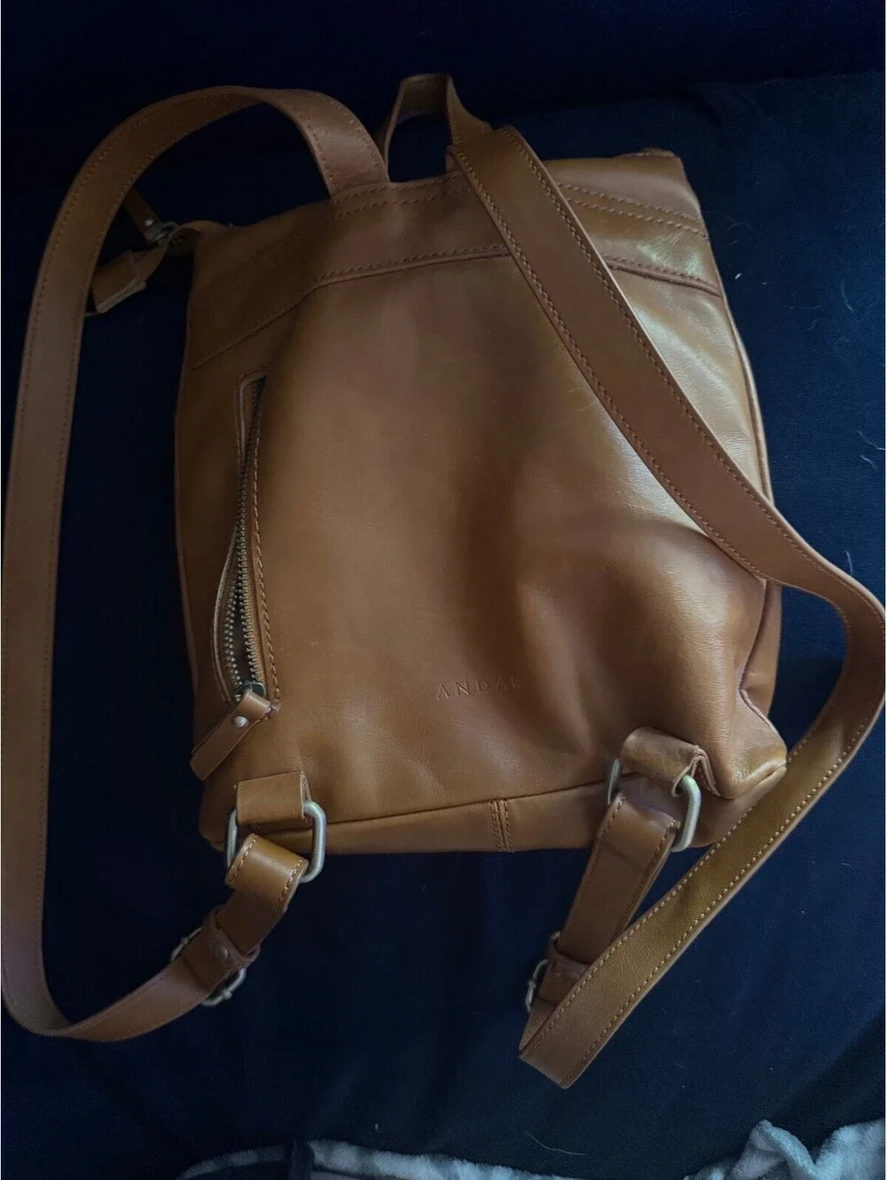 Andar tan leather